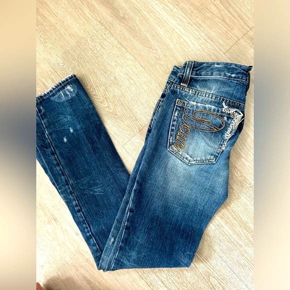 4 a very SWEET PF 2006 DSquared2 DISTRESSED “ LOW RISE” Straight Leg Jeans - Picture 5 of 15